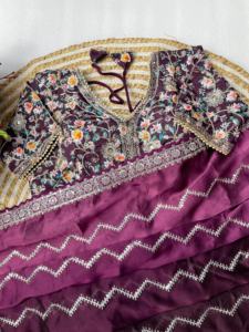 เสื้อส่าหรีผ้าไหมสำหรับสตรีผ้าส่าหรีเนื้อนุ่มบริสุทธิ์เย็บปักตามลำดับขนาด3มม. - Product Image 2