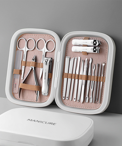 Kit de manucure et pédicure, 18 pièces, ensemble de toilettage avec ciseaux, pince à épiler, outils pour cuticules, organisateur portable de voyage pour le soin des ongles - Product Image 5