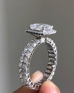 Bague de fiançailles de mariage romantique en plaqué or 14 carats éthique avec diamant de qualité supérieure cultivé en laboratoire certifié IGI de style classique - Product Image 2