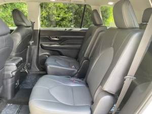 Limpio de segunda mano 2024 Toyo_ta Grand Highlander XLE AWD - Product Image 6