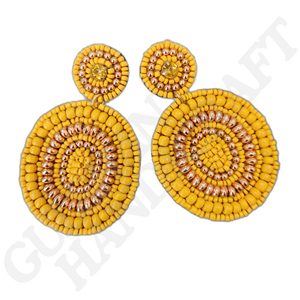 Boucles d'oreilles florales bohèmes fabriquées à la main Bijoux brodés en forme de fleur multicolore Coton artisanal unique pour chaque couture - Product Image 3