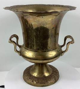 Cubo de hielo clásico de latón perfecto para el almacenamiento de vino y la decoración de la barra con acabado superficial pulido brillante dorado suave - Product Image 1