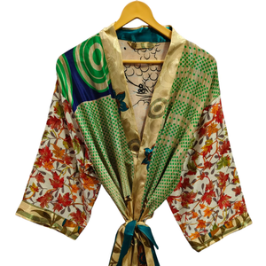 Couvre-bikini kimono d'été pour femme, robe longue de nuit, kimono sari vintage en soie recyclée fait à la main, - Product Image 1