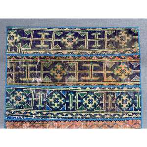 Alfombra Turca Vintage Pequeña de 3x3.6 pies, Alfombra Azul de Lana Marroquí - Product Image 5