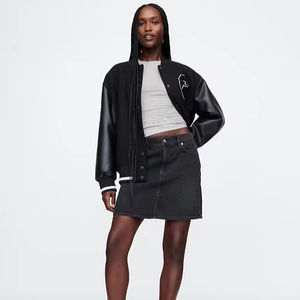 เสื้อยืดรัดรูปสำหรับผู้หญิง - Product Image 3