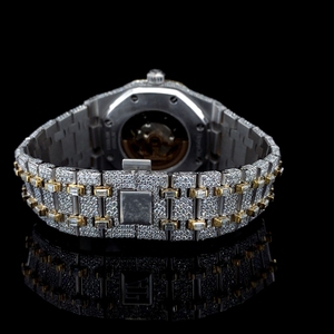 Reloj Deportivo para Hombre con Diamantes Moissanite Baguette Completamente Engastados, Cuarzo, Acero Inoxidable, Cristal Amarillo Blanco, Movimiento ETA, Resistente al Agua 3BAR - Product Image 2