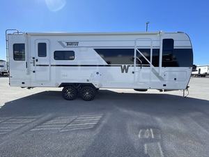 Faites des économies sur la caravane de voyage moderne Winnebago Thrive 24RKS 2024-2026 d'occasion avec suspension indépendante - Product Image 3