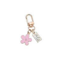 Alphabet de brosse à dents personnalisé porte-clés cabochon pendentif nouveau design assistant dentaire cadeau mode en métal pour les soins dentaires