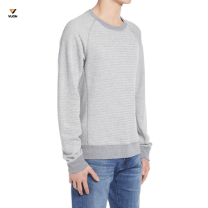 เสื้อยืดแขนยาวสำหรับผู้ชายผ้าคอตตอนสีทึบย้อมสีล้วนสำหรับฤดูหนาวผ้าคอตตอนสีตัดกันแบบลำลอง2025 - Product Image 4