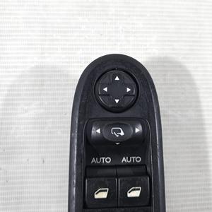 Pannello Pulsanti Anteriore Sinistro CITROEN Serie C3 96652236XT (09>15) - Product Image 2