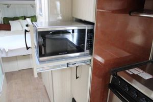 Camper Trailer para la familia Luxury Rv Caravan Motor Camper Trailer para la venta - Product Image 5