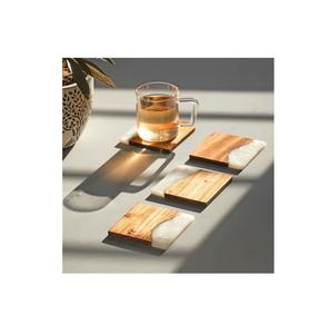Ensemble de 4 sous-verres carrés en bois d'acacia et résine époxy blanche, fabrication artisanale, luxe moderne, bois naturel, pour bar à domicile - Product Image 1