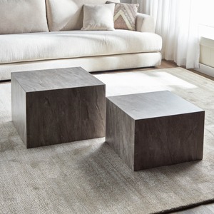 Elegante Mesa cilíndrica redonda de oro hecha a mano para salas de estar, dormitorios y esquinas decorativas con atractivo atemporal - Product Image 1