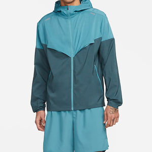 ชุดวอร์มผ้าไนลอนสำหรับผู้ชายชุดวอร์ม2ชิ้นแบบรูดซิปแนววินเทจกางเกงขาสั้นผ้าไนลอนออกแบบได้ตามต้องการ - Product Image 3