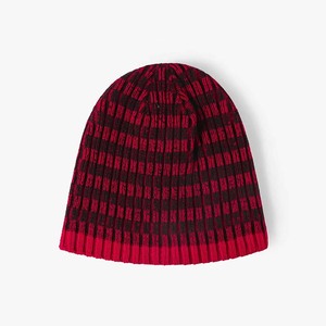 2025 invierno personalizado última moda todo estampado cálido gorro de punto de alta calidad personalizado logotipo propio gorro hecho por Hanger Impex - Product Image 5