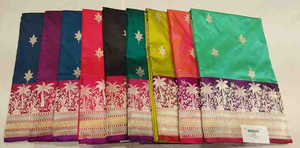 Saree en soie indienne artisanale intemporelle tenue élégante et luxueuse pour les cérémonies religieuses et les célébrations festives pour les femmes - Product Image 3