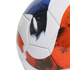 Balones de Fútbol con Servicio OEM, Vejiga de Goma de Alta Retención de Aire para Entrenamiento y Partidos Oficiales, Peso Ligero, Precio al por Mayor - Product Image 3
