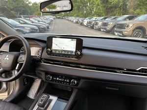 Gran Oferta, Negocio Excelente: Mitsubishi Outlander 2022 Listo para Enviar - Product Image 2