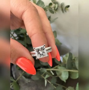 Bague en diamant de laboratoire pour femmes, coupe princesse, 2 carats, bijoux de luxe en argent Sterling 925, pour mariage, fiançailles, cadeau d'anniversaire - Product Image 1