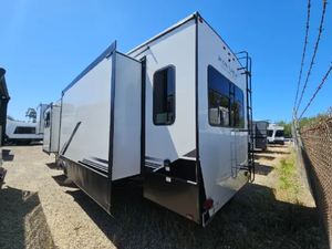 2025 2024 2026 Keystones M-o-n-t-a-n-a H-i-g-h Co-u-n-t-r-y 385BR Rvs Camper Motorhomes Travel Trailer - Product Image 2