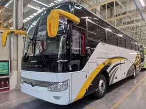 Autobús de Lujo de 4 Plazas con Puerto de Carga USB, TV, Refrigerador, Volante a la Derecha y Neumáticos R17 para Yung Bus, Nuevo Diseño - Product Image 4