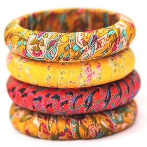 BRAZALETE DE RESINA Único, Colorido, Ecológico, Pintado a Mano, Diseño de Color Personalizable, Efecto Mármol Verde Curvo, para Mujer India - Product Image 2