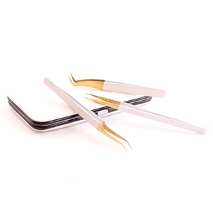 เคสแม่เหล็กที่แข็งแรงช่วยให้แหนบแต่ละอันสามารถขจัดความยุ่งเหยิงและทำให้เข้าถึงได้อย่างรวดเร็วระหว่างการทา - Product Image 4