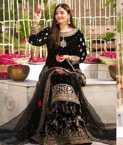 Sharara Dupatta de Invierno de Terciopelo Pesado 9000, Tejido, de Cintura Natural, Holgado, Liso, Formal, Largo hasta la Rodilla, Cuello Redondo, con Bordado a Máquina, Estilo Vintage - Product Image 2