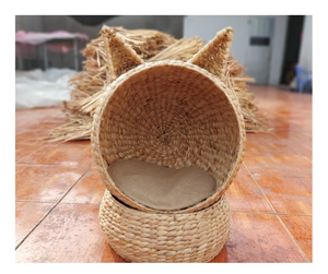 Woven Hyacinth Pet Bed <b>for</b> Dogs & <b>Cats</b> -Sustainable Basket with Lamb Padding, Handmade in Vietnam ready to export with best deal - Product Image 3