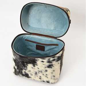 Caja de maquillaje con tallado de flores de pelo de vaca bohemio de estilo occidental, bolso de mano de lujo para mujer con diseño Floral hecho a mano - Product Image 5