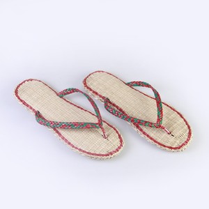 Pantoufles de paille en jonc de mer faites à la main de haute qualité tongs en raphia naturel pour femmes dames du Vietnam - Product Image 4