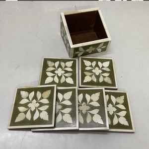 Dessous de verre carrés en noyer incrustés d'os de qualité supérieure Tapis de boisson décoratifs à motif vert et blanc pour la maison et le bureau - Product Image 2