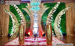 รอยัลโกลเด้นแกรนด์ตกแต่งเวทีแต่งงานพิเศษแกรนด์ Frp ออกแบบจัดงานแต่งงานเวทีจัดงานแต่งงานแกะสลักทอง - Product Image 2