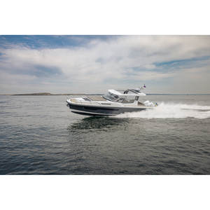 Lancha Nimbus Weekender 11 (W11) con 3.46m de eslora, 1 cabina, 2 camas y motor fueraborda a gasolina. - Product Image 4