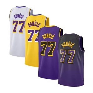 Uniforme de basket-ball personnalisé pour hommes Maillot léger à séchage rapide noir et or - Product Image 6