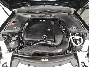 2021รถเมอร์เซเดส-เบนซ์อี-คลาสอี350 AWD เทอร์โบหนังภายในรถซีดานสีอ่อน - Product Image 2