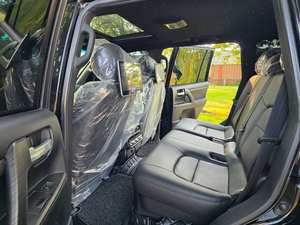 Toyota Land Cruiser 300 VXR V6 2024 - Product Image 3