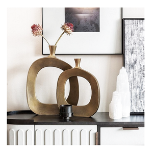 Vases de table en aluminium - Product Image 1