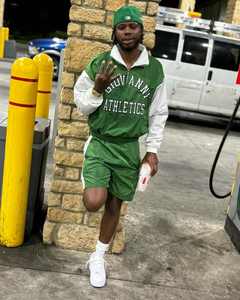 Verano personalizado bordado estampado Logo rompevientos media cremallera Nylon pantalones cortos Polo camisa atlética conjuntos cortos chándales para hombres - Product Image 6