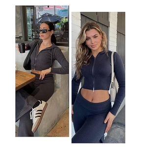 2025 automne hiver survêtement personnalisé femmes ensemble cotons serré Logo personnalisé joggeurs Sport Gym deux pièces à capuche costume femmes - Product Image 2