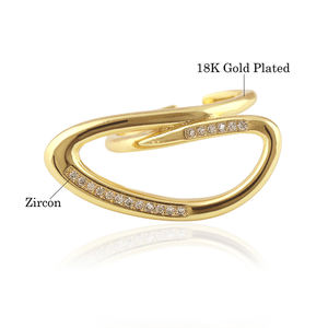 แหวนสวมสำหรับปาร์ตี้สไตล์ไม่เหมือนใครแหวนเซอร์คอนขนาด1มม. แหวนนิ้วกลางไม่สม่ำเสมอแหวนทองเหลือง18K ชุบทอง18K - Product Image 3