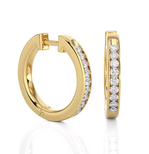 Aniva Fabricantes de joyería personalizada Pendientes de diamantes para mujer Pendientes de aro Huggie con tachuelas de diamantes de oro de 18 quilates - Product Image 3