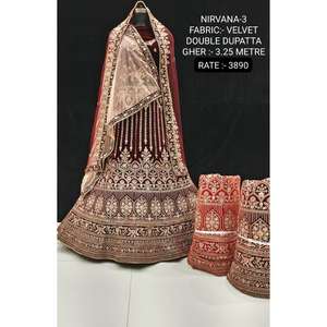 Lehenga Choli de terciopelo hecho a mano con bordado, ropa de novia india y pakistaní para regalos al por mayor - Product Image 2
