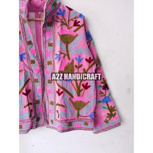 Chaqueta bordada Suzani de tela de terciopelo de verano hecha a mano, abrigo térmico para mujer, estilo bata, ropa de invierno - Product Image 4
