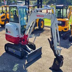 Mini-excavatrice Takeuchi TB235-2 avec moteur Isuzu, vérin hydraulique Laidong, moteur Poclain, chenilles et pompe hydraulique de type mobile haute performance - Product Image 1