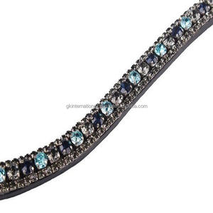 Bandeau de tête de cheval en cuir noir fait main de qualité supérieure, personnalisé avec 3 rangées de cristaux noirs, chaîne métallique, bande marron et fermeture à pression - Product Image 1