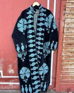 Veste Suzani brodée multicolore accrocheuse de Bohème amant avec garniture thaïlandaise classique Vintage taille libre manteau Gypsy Premium - Product Image 3