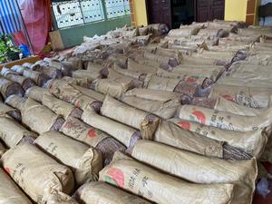 ลำไยตากแห้งตามธรรมชาติ: ลำไยอบแห้งเวียดนามเหมาะสำหรับเวลาทานอาหารว่างที่มีสไตล์และขนมหวานกัดสะดวกเป็นที่ชื่นชอบในความต้องการ - Product Image 3