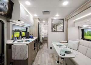 Camping-car de luxe en acier 2025 pour les vacances, le camping et la vie en appartement – Votre maison sur roues pour les aventures en avion - Product Image 6