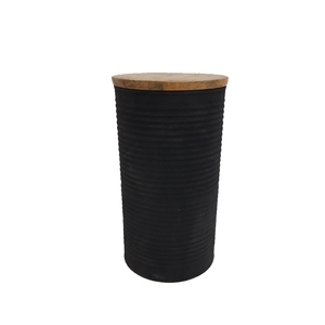 Boîte de rangement ronde en fer de grande taille pour la cuisine avec couvercle en bois Boîte de rangement en métal pour bocal à café technique sculptée de couleur noire et naturelle - Product Image 6